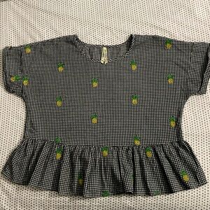 🍍Women’s Gingham Top Pineapple embroidered  Blouse 🍍. Size : M